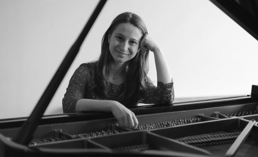 Natalie Schwamova